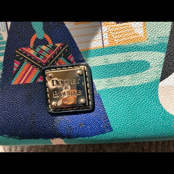 DOONEY & BOURKE MARY POPPINS RETURNS TOTE - Picture 4 of 5